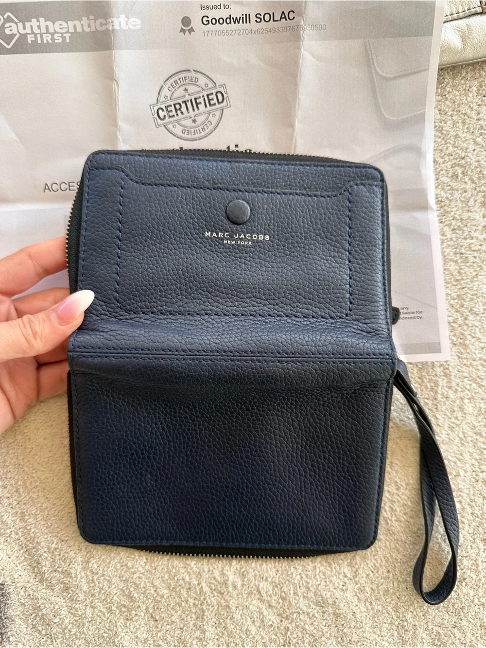 Marc Jacobs compact wristlet